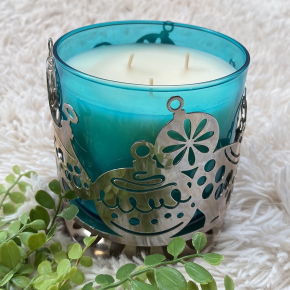 Bath & Body Works Other - Bath & Body Works Slatkin & Co Holiday Candle Holder 💗 Silver